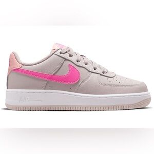 Nike Air Force 1 Low
Platinum Violet Pinksicle (GS) size 3 Y KIDS